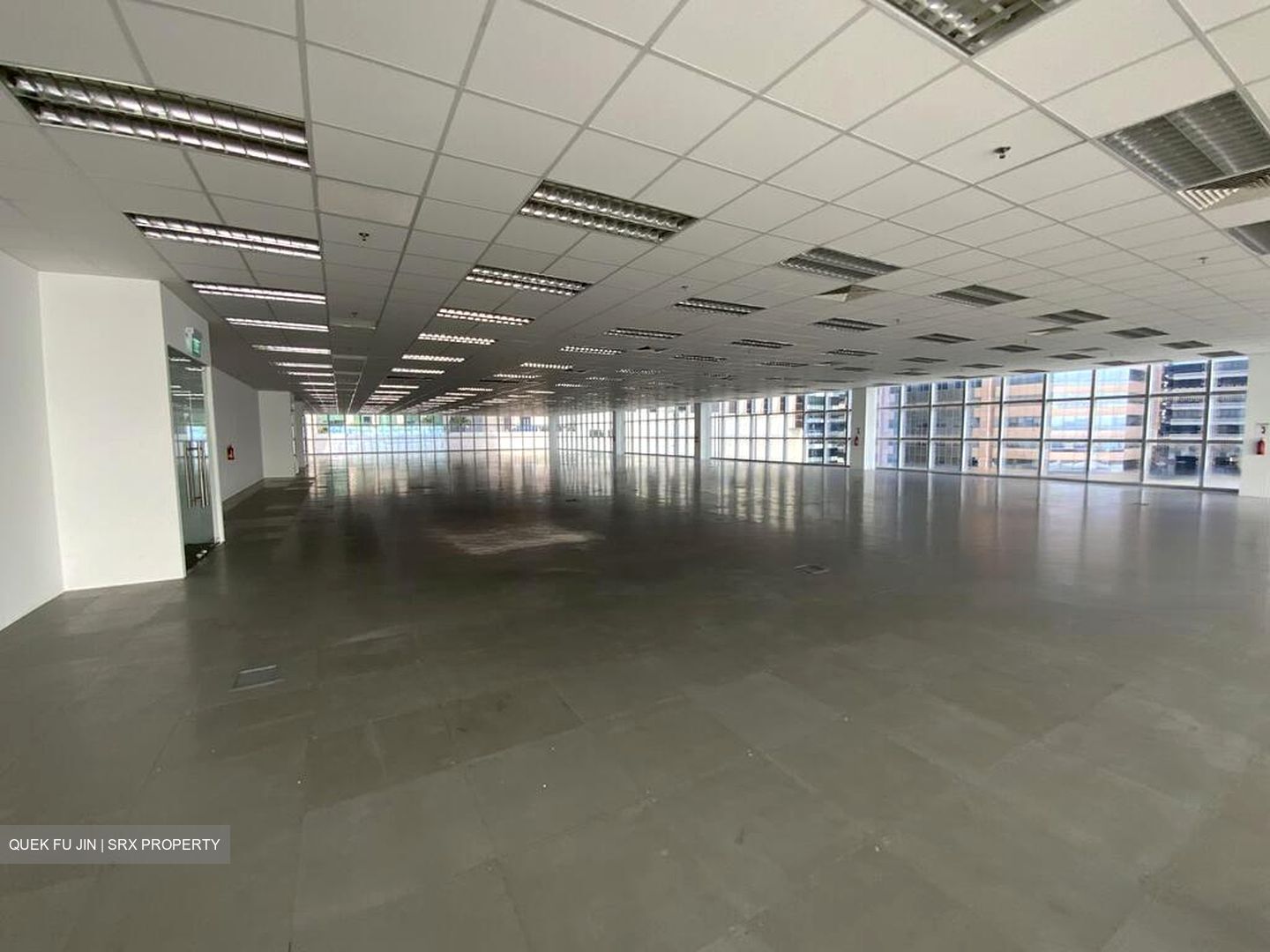 Lippo Centre (D2), Office #583760591